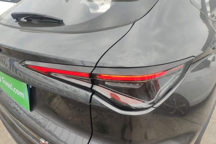 Used CHANGAN X5 PLUS 2026 Model, Second Generation, 1.5T High-Energy PRO Right Rear Taillight