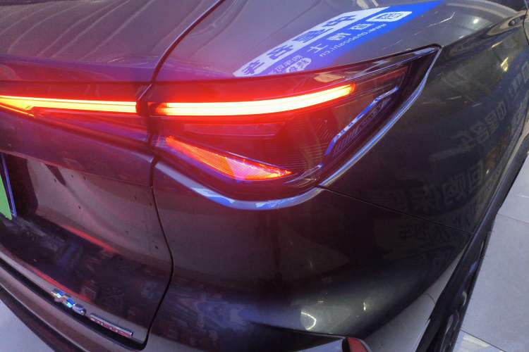 Used CHANGAN X5 PLUS 2026 Model, Second Generation, 1.5T Excellence PRO Right Rear Taillight