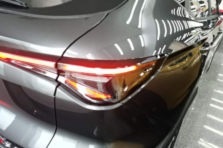 Used CHANGAN X5 PLUS 2026 Model, Second Generation, 1.5T Excellence PRO Right Rear Taillight