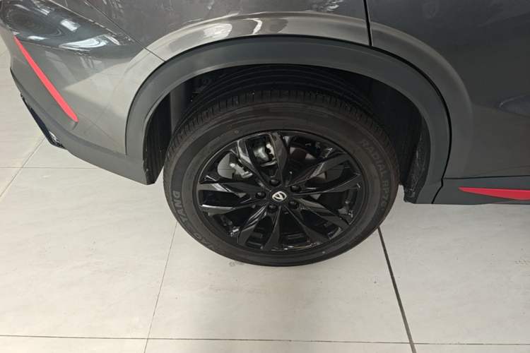 Used CHANGAN X5 PLUS 2026 Model, Second Generation, 1.5T Transcendence PRO Right Rear Wheel Hub