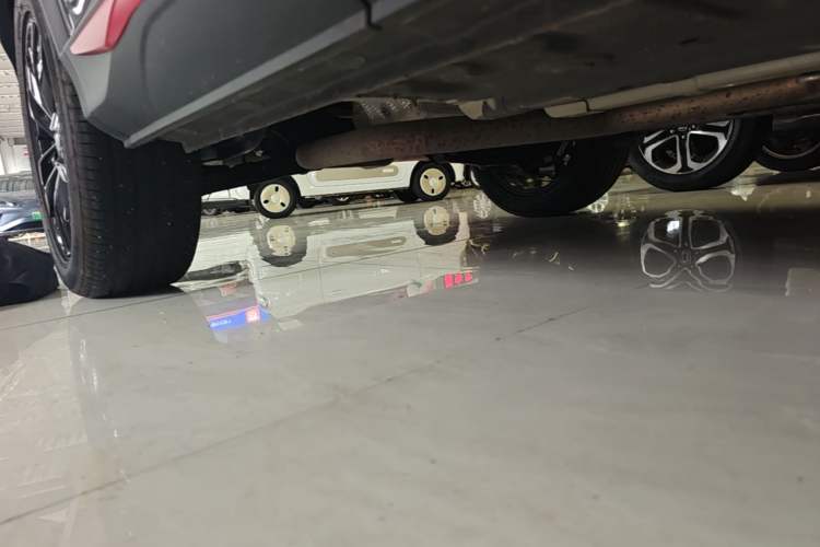 Used CHANGAN X5 PLUS 2026 Model, Second Generation, 1.5T Transcendence PRO Right Side Sill
