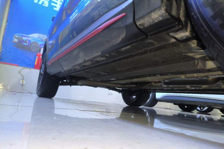 Used CHANGAN X5 PLUS 2026 Model, Second Generation, 1.5T Excellence PRO Right Side Sill