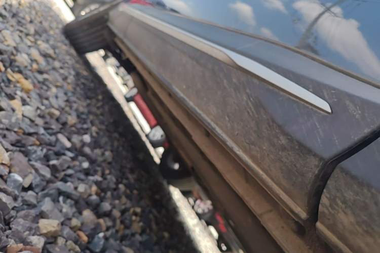 Used CHANGAN X5 PLUS 2026 Model, Second Generation, 1.5T High-Energy PRO Right Side Sill