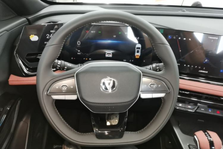 Used CHANGAN X5 PLUS 2026 Model, Second Generation, 1.5T Excellence PRO Steering Wheel