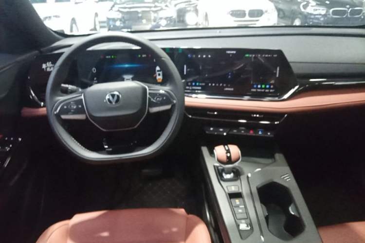 Used CHANGAN X5 PLUS 2026 Model, Second Generation, 1.5T Transcendence PRO Steering Wheel
