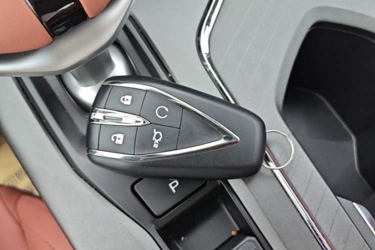 Used CHANGAN X5 PLUS 2026 Model, Second Generation, 1.5T Transcendence PRO Vehicle Key