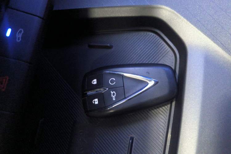 Used CHANGAN X5 PLUS 2026 Model, Second Generation, 1.5T Excellence PRO Vehicle Key