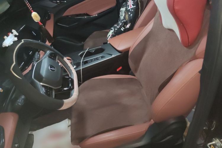 Used CHANGAN X5 PLUS 2026 Model, Second Generation, 1.5T Excellence PRO Left Front Seat