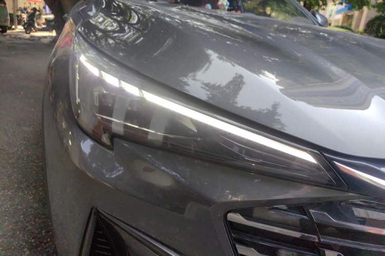 Used CHANGAN X5 PLUS 2026 Model, Second Generation, 1.5T Transcendence PRO Right Front Headlight