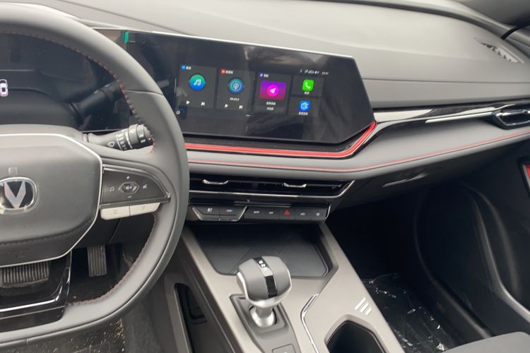 Used CHANGAN X5 PLUS 2026 Model, Second Generation, 1.5T High-Energy PRO Audio And AC Panel