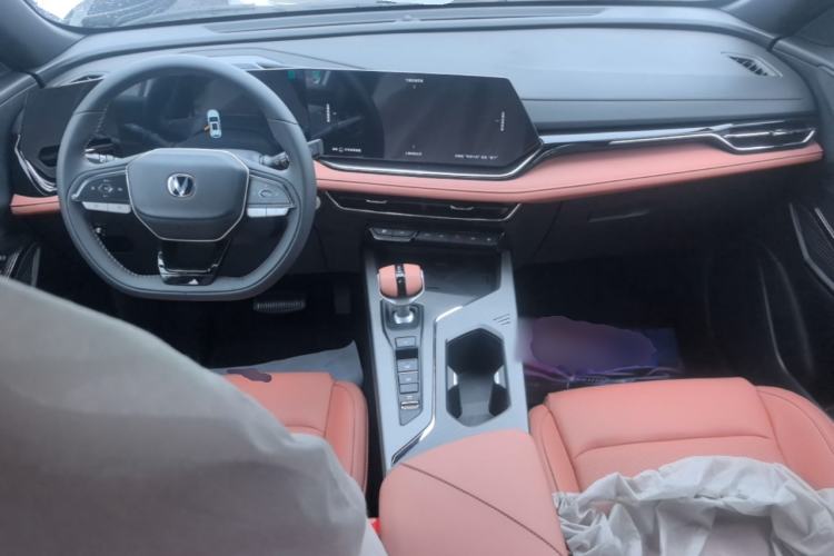 Used CHANGAN X5 PLUS 2026 Model, Second Generation, 1.5T Excellence PRO Center Console