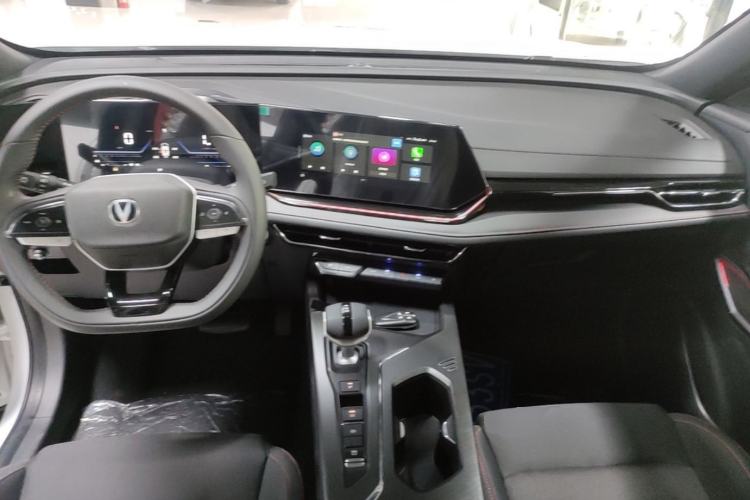Used CHANGAN X5 PLUS 2026 Model, Second Generation, 1.5T High-Energy PRO Center Console