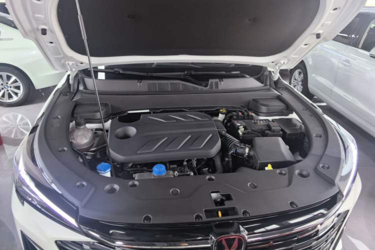 Used CHANGAN X5 PLUS 2026 Model, Second Generation, 1.5T High-Energy PRO Engine Bay