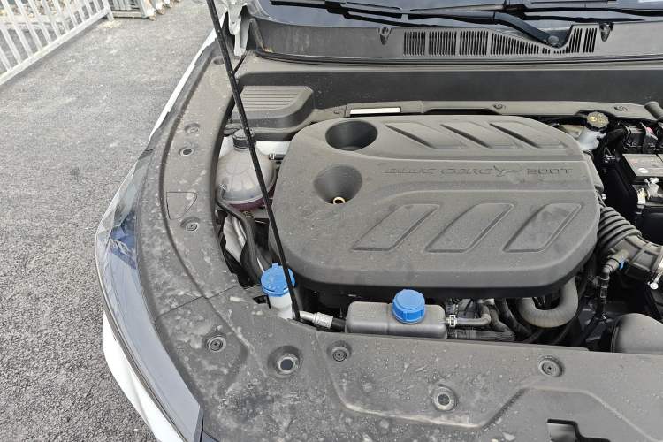Used CHANGAN X5 PLUS 2026 Model, Second Generation, 1.5T Pioneer PRO Engine Bay Right