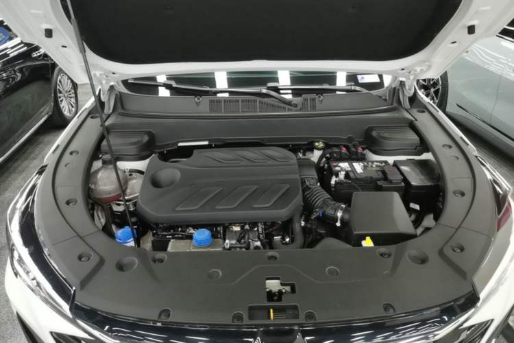 Used CHANGAN X5 PLUS 2026 Model, Second Generation, 1.5T Pioneer PRO Engine Bay