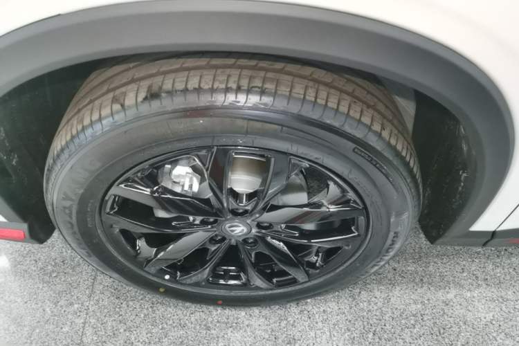 Used CHANGAN X5 PLUS 2026 Model, Second Generation, 1.5T Pioneer PRO Exterior 4