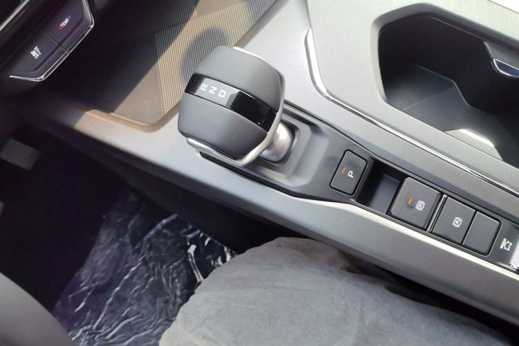 Used CHANGAN X5 PLUS 2026 Model, Second Generation, 1.5T High-Energy PRO Gear Lever