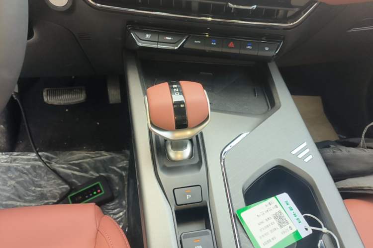 Used CHANGAN X5 PLUS 2026 Model, Second Generation, 1.5T Excellence PRO Gear Lever