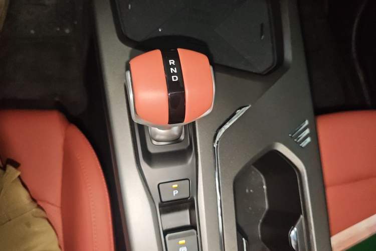Used CHANGAN X5 PLUS 2026 Model, Second Generation, 1.5T Excellence PRO Gear Lever