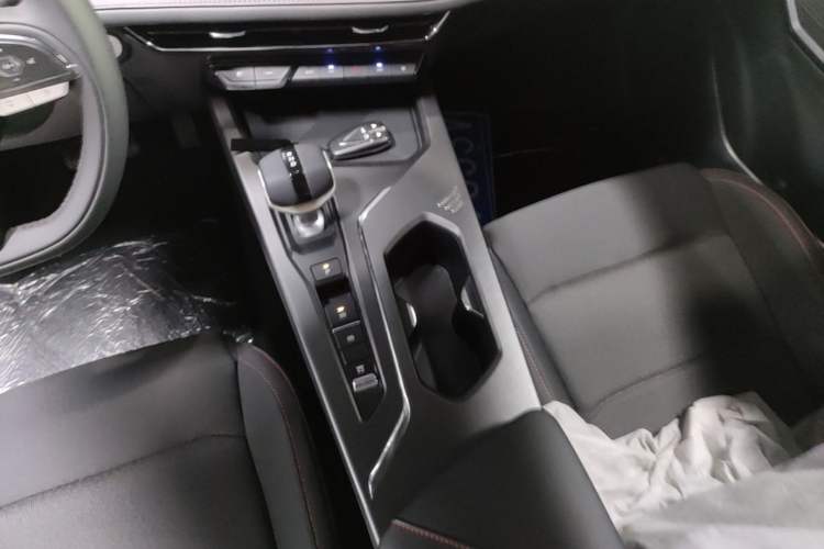 Used CHANGAN X5 PLUS 2026 Model, Second Generation, 1.5T High-Energy PRO Gear Lever