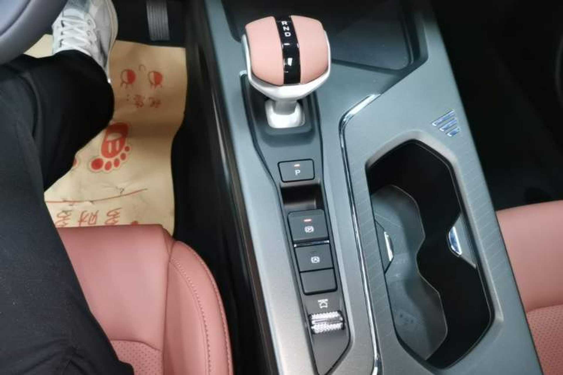 Used CHANGAN X5 PLUS 2026 Model, Second Generation, 1.5T Pioneer PRO Gear Lever