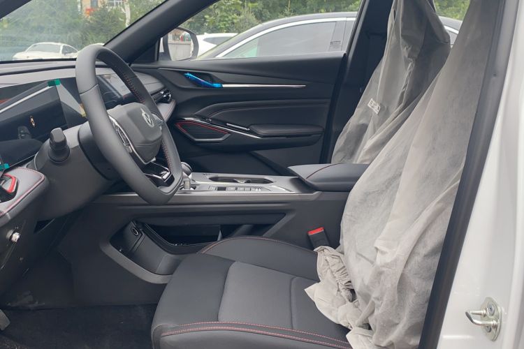 Used CHANGAN X5 PLUS 2026 Model, Second Generation, 1.5T High-Energy PRO Interior 1