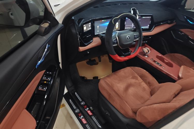 Used CHANGAN X5 PLUS 2026 Model, Second Generation, 1.5T Transcendence PRO Interior 3