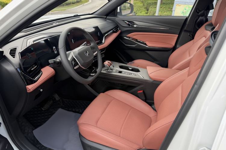 Used CHANGAN X5 PLUS 2026 Model, Second Generation, 1.5T Transcendence PRO Interior 3