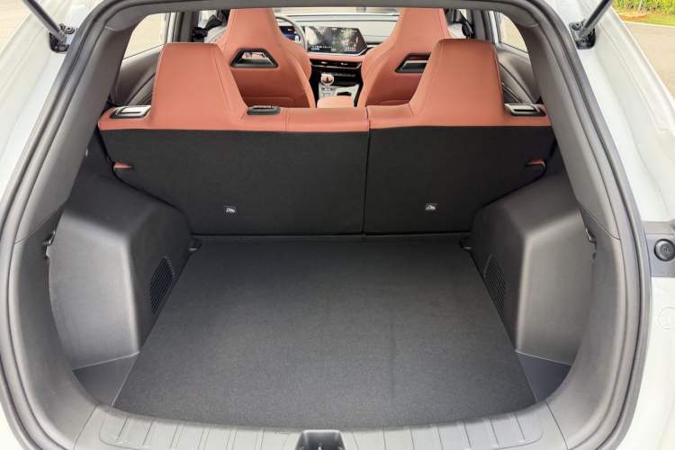 Used CHANGAN X5 PLUS 2026 Model, Second Generation, 1.5T Transcendence PRO Interior 7