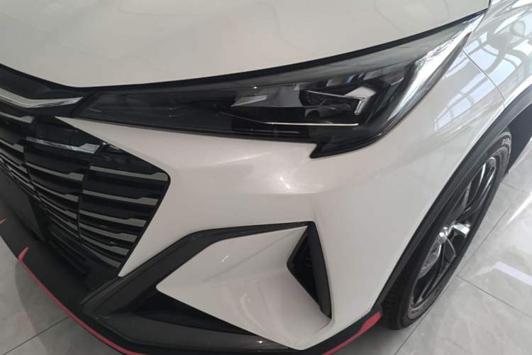 Used CHANGAN X5 PLUS 2026 Model, Second Generation, 1.5T Pioneer PRO Left Front Headlight