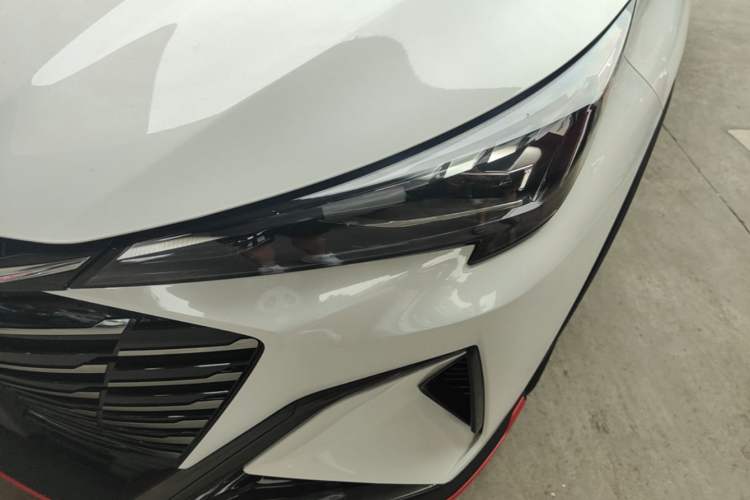 Used CHANGAN X5 PLUS 2026 Model, Second Generation, 1.5T Pioneer PRO Left Front Headlight