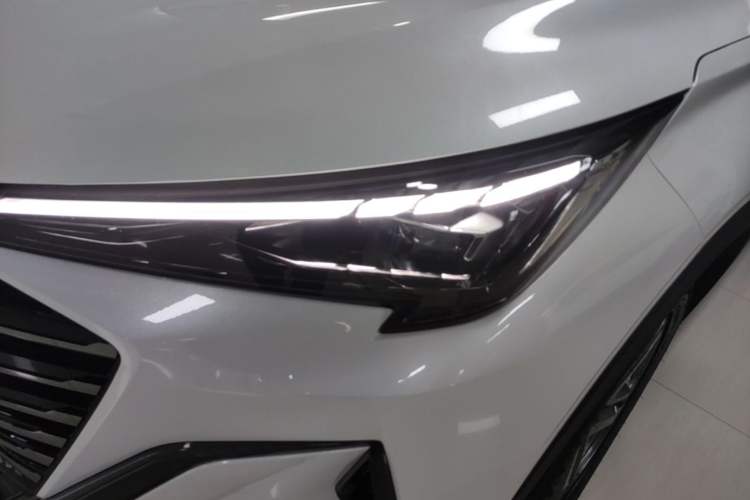 Used CHANGAN X5 PLUS 2026 Model, Second Generation, 1.5T High-Energy PRO Left Front Headlight