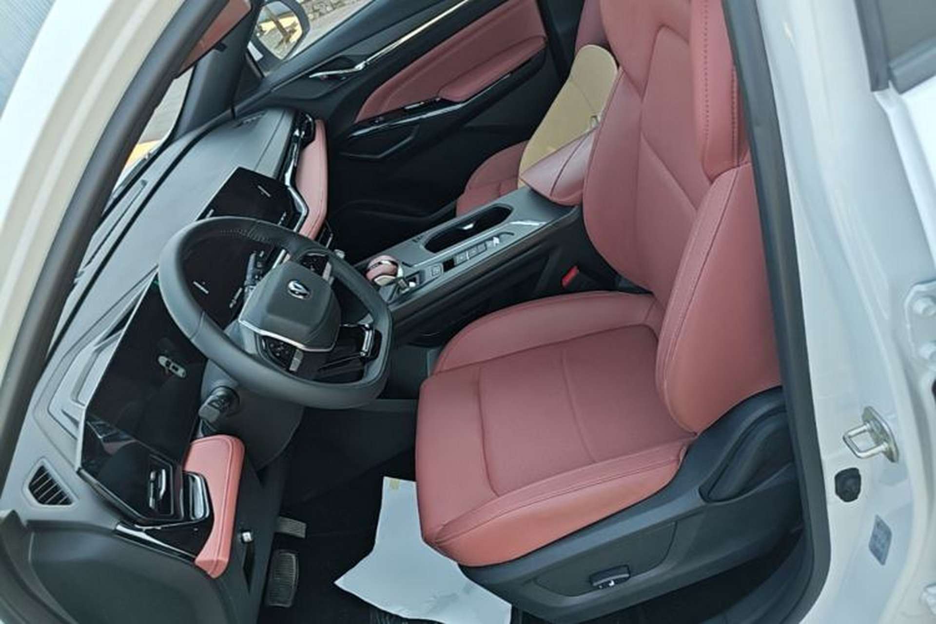 Used CHANGAN X5 PLUS 2026 Model, Second Generation, 1.5T Transcendence PRO Left Front Seat
