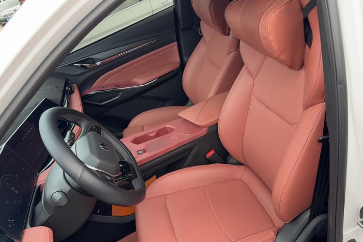 Used CHANGAN X5 PLUS 2026 Model, Second Generation, 1.5T Pioneer PRO Left Front Seat
