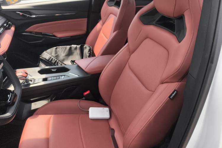 Used CHANGAN X5 PLUS 2026 Model, Second Generation, 1.5T Excellence PRO Left Front Seat
