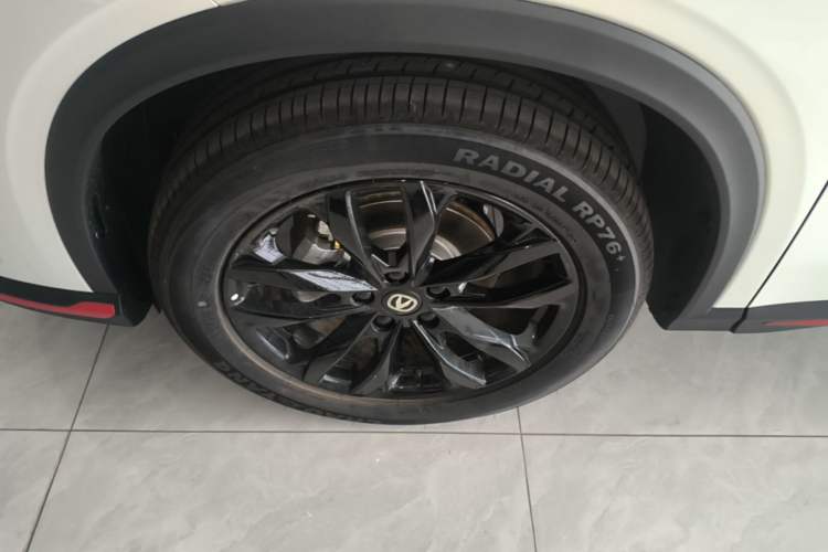 Used CHANGAN X5 PLUS 2026 Model, Second Generation, 1.5T Pioneer PRO Left Front Wheel Hub
