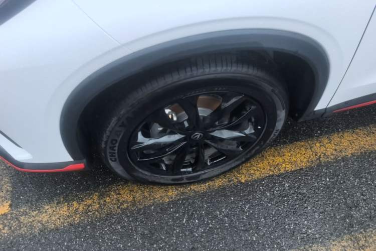 Used CHANGAN X5 PLUS 2026 Model, Second Generation, 1.5T Excellence PRO Left Front Wheel Hub