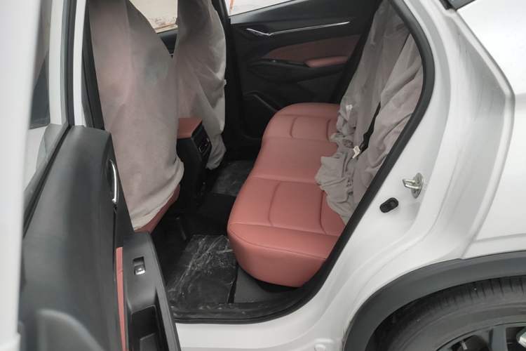 Used CHANGAN X5 PLUS 2026 Model, Second Generation, 1.5T Excellence PRO Left Rear Seat