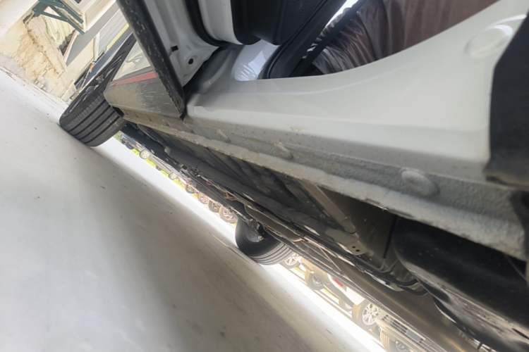 Used CHANGAN X5 PLUS 2026 Model, Second Generation, 1.5T Excellence PRO Left Side Sill