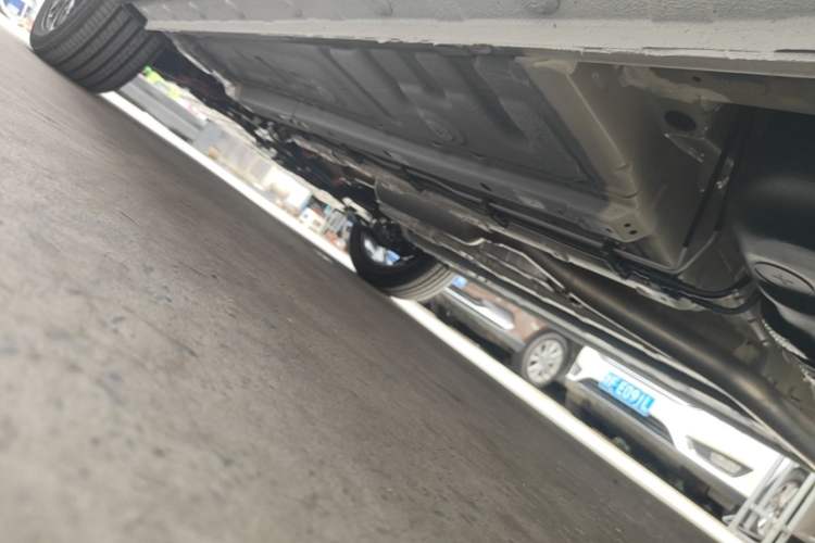 Used CHANGAN X5 PLUS 2026 Model, Second Generation, 1.5T Pioneer PRO Left Side Sill