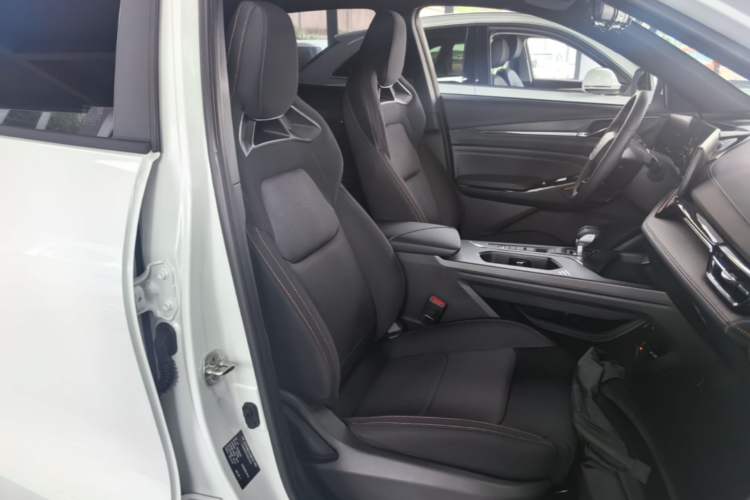 Used CHANGAN X5 PLUS 2026 Model, Second Generation, 1.5T High-Energy PRO Right Front Seat