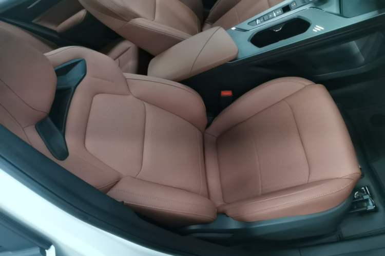 Used CHANGAN X5 PLUS 2026 Model, Second Generation, 1.5T Pioneer PRO Right Front Seat