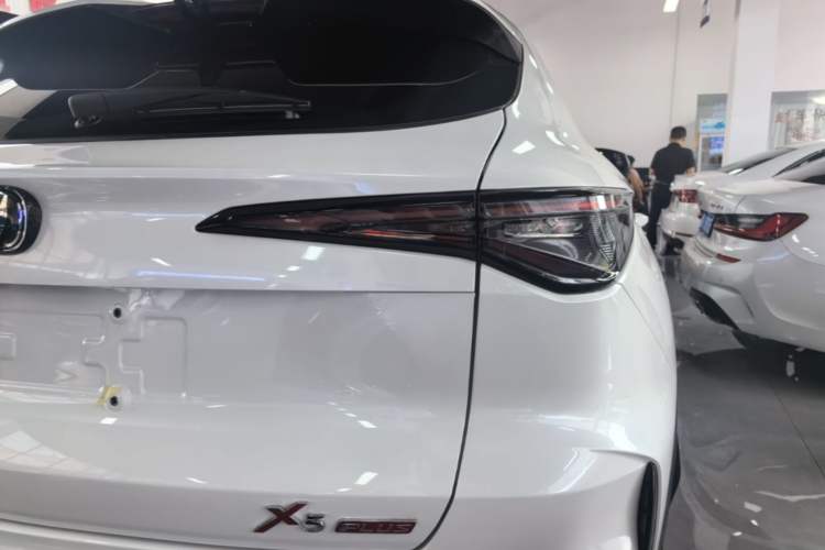 Used CHANGAN X5 PLUS 2026 Model, Second Generation, 1.5T High-Energy PRO Right Rear Taillight