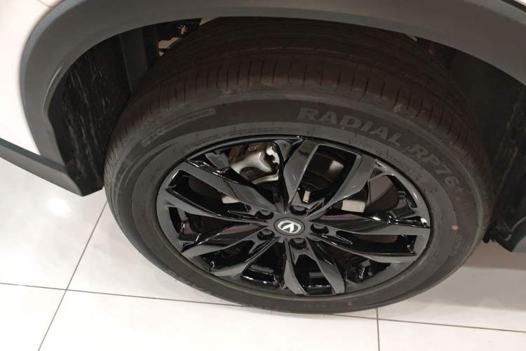 Used CHANGAN X5 PLUS 2026 Model, Second Generation, 1.5T Transcendence PRO Right Rear Wheel Hub