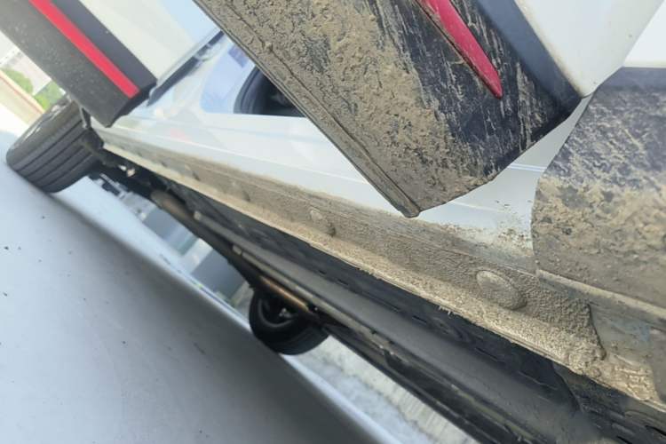Used CHANGAN X5 PLUS 2026 Model, Second Generation, 1.5T Excellence PRO Right Side Sill