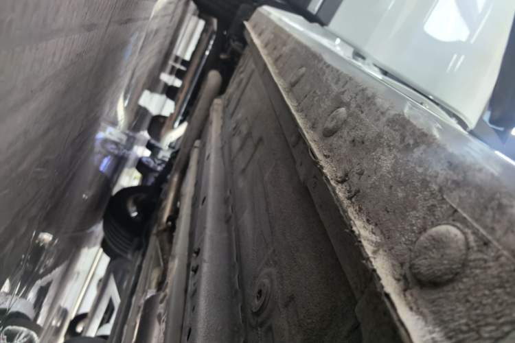 Used CHANGAN X5 PLUS 2026 Model, Second Generation, 1.5T High-Energy PRO Right Side Sill