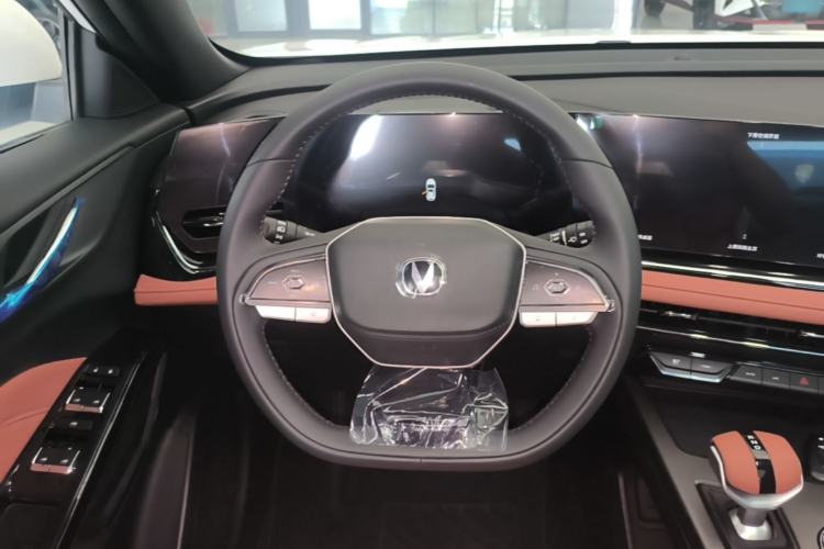 Used CHANGAN X5 PLUS 2026 Model, Second Generation, 1.5T Pioneer PRO Steering Wheel