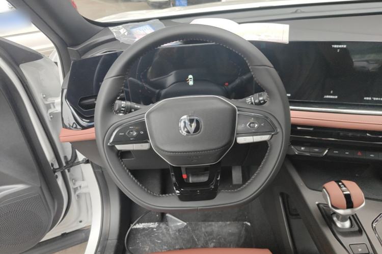 Used CHANGAN X5 PLUS 2026 Model, Second Generation, 1.5T Pioneer PRO Steering Wheel
