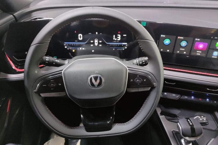 Used CHANGAN X5 PLUS 2026 Model, Second Generation, 1.5T High-Energy PRO Steering Wheel