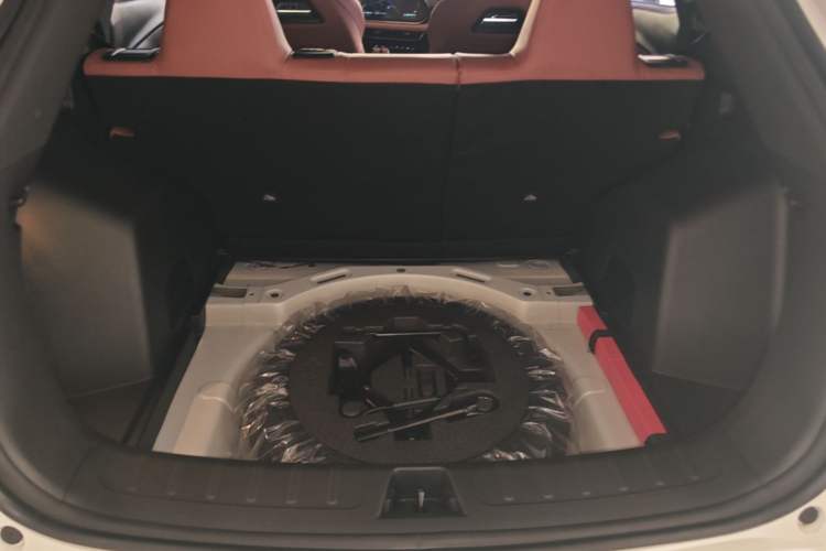 Used CHANGAN X5 PLUS 2026 Model, Second Generation, 1.5T Transcendence PRO Trunk